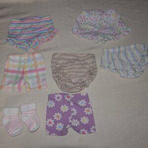 LOT OF (6) INFANT GIRL SHORTS SIZE 0-3 MONTHS: CARTERS, GARANIMALS, CAT & JACK